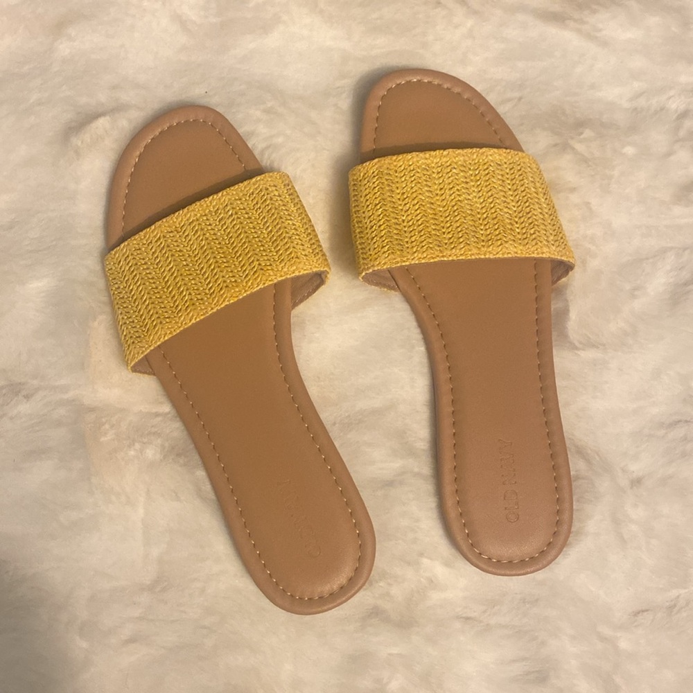 Women’s sandals